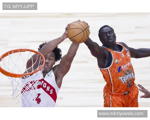 布歇回忆猛龙队友情深暂停时差点走向替补席感慨万千 布歇回忆猛龙队友情深暂停时差点走向替补席感慨万千