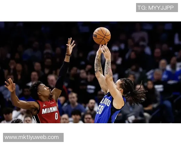 科尔安东尼分享应对场外挑战的心路历程与专注打球的决心 科尔安东尼分享应对场外挑战的心路历程与专注打球的决心